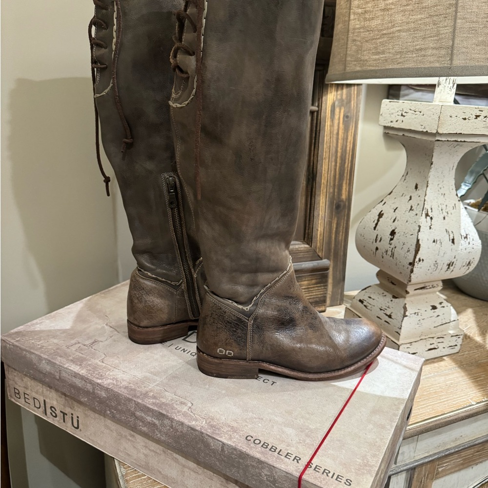 Bedstu Manchester Boots - Picture 3 of 7